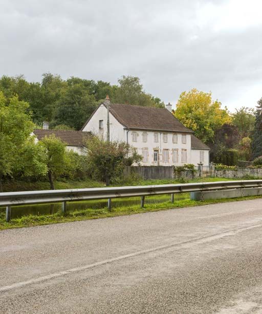 demeure (paysages du canal du Centre)