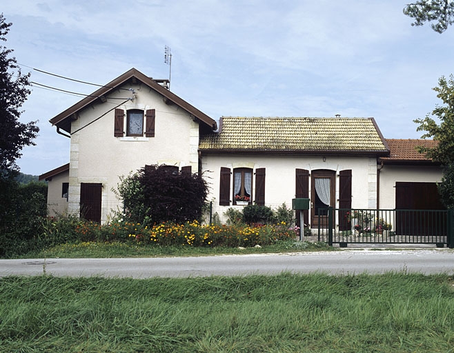 halte de voyageurs puis gare dite station d'Arbent (voie ferrée Andelot - La Cluse)