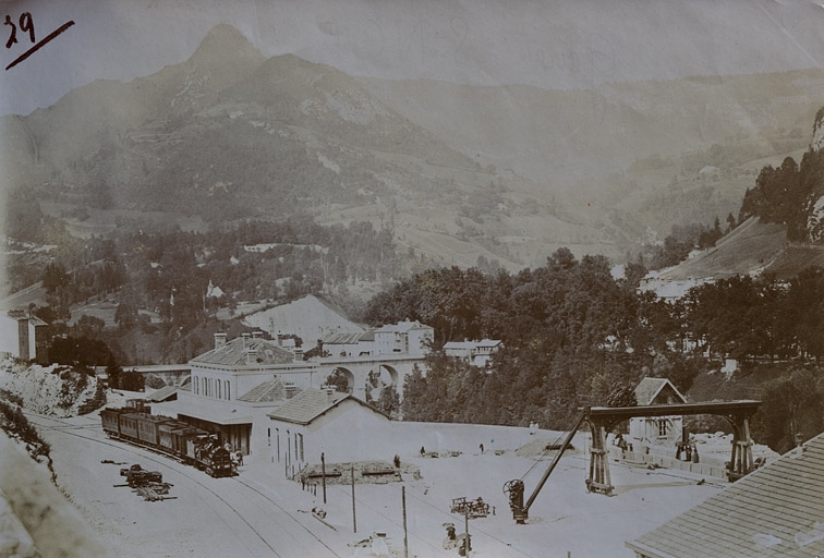 gare de Saint-Claude (voie ferrée Andelot - La Cluse)