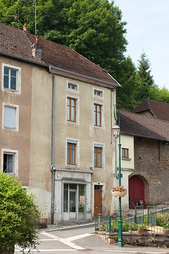 hôtel de voyageurs et entrepôt commercial Chez Müller, actuellement maison