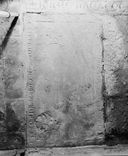 dalle funéraire de Guillemette de Chassagne
