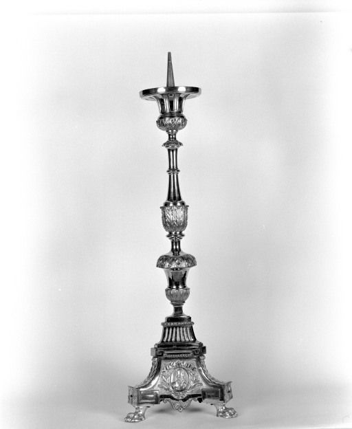 croix d'autel, chandelier d'autel (6, garniture d'autel, maître-autel)