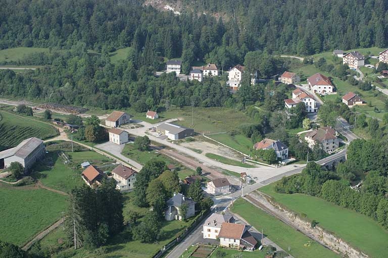 gare de Chaux-des-Crotenay (voie ferrée Andelot - La Cluse)