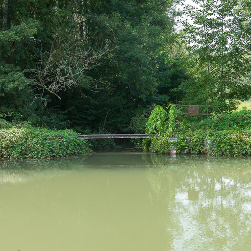 déversoir ; épanchoir de Magny (canal du Nivernais)