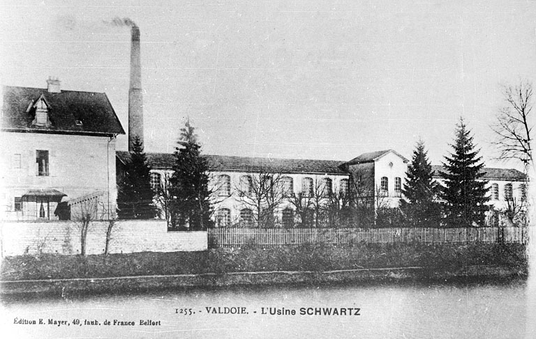 filature de laine peignée Schwartz et Cie, puis usine de teinturerie Achtnich, actuellement magasin de commerce