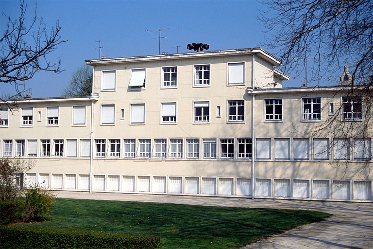 hôpital