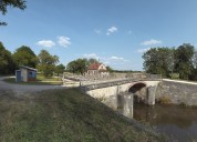 pont sur l'écluse 01 de l'embranchement de Vermenton (canal du Nivernais)