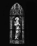 2 verrières (verrière à personnages) : sainte Madeleine, saint Paul (baies 1 et 2)