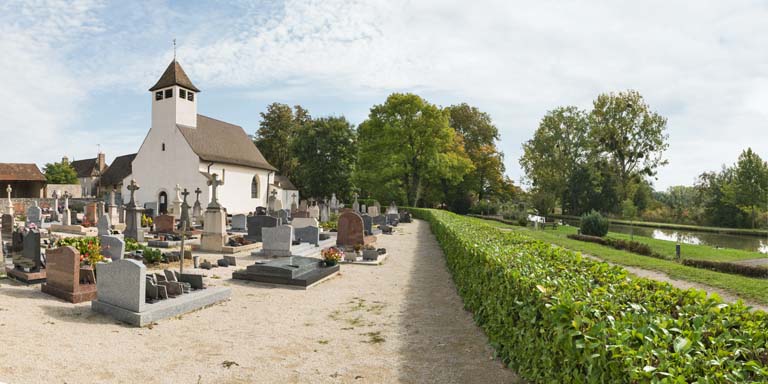 village de Fragnes (paysages du canal du Centre)