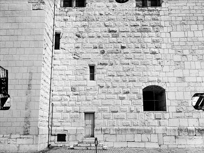 église abbatiale de l'abbaye Saint-Oyend, actuellement cathédrale Saint-Pierre, Saint-Paul et Saint-André