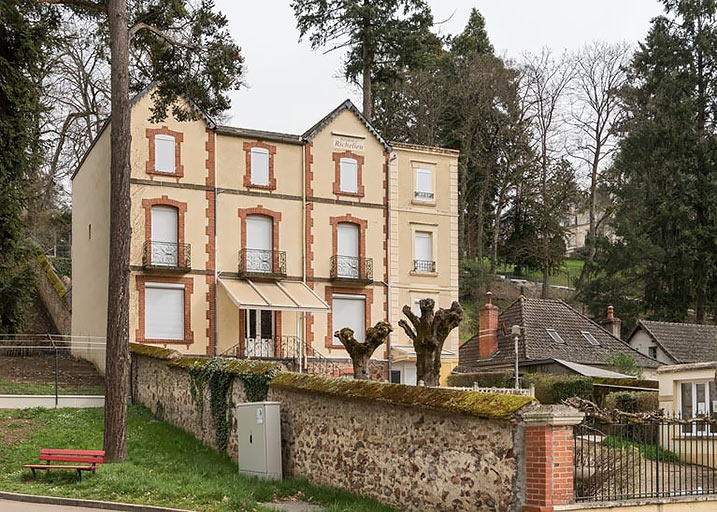 maison 19 avenue de la Libération dite Villa Médicis