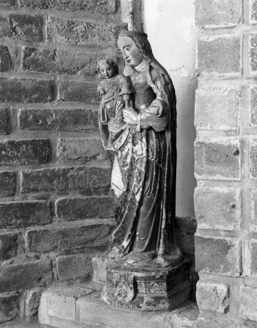 statue (statuette) : Vierge à l'Enfant