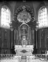 autel, 2 gradins d'autel, tabernacle, retable, lambris de demi-revêtement (ensemble du maître-autel)