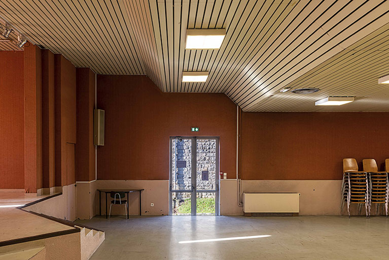 salles paroissiales, cinéma Villarceau et logements
