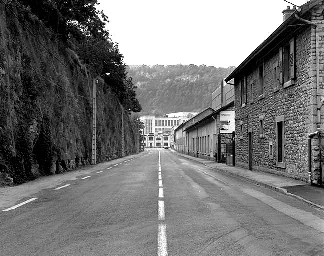 usine à papier de la société des Papeteries Bisontines, usine de fibres artificielles et synthétiques dite usine des Soieries puis de la Rhodiacéta