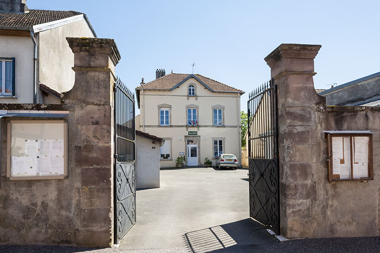 presbytère, puis école communale