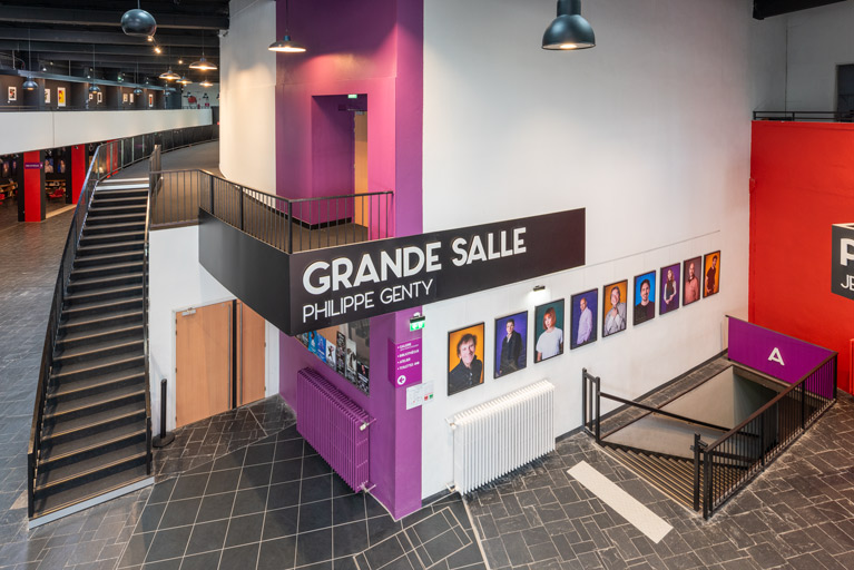 centre culturel (maison de la culture), gymnase et bourse du travail