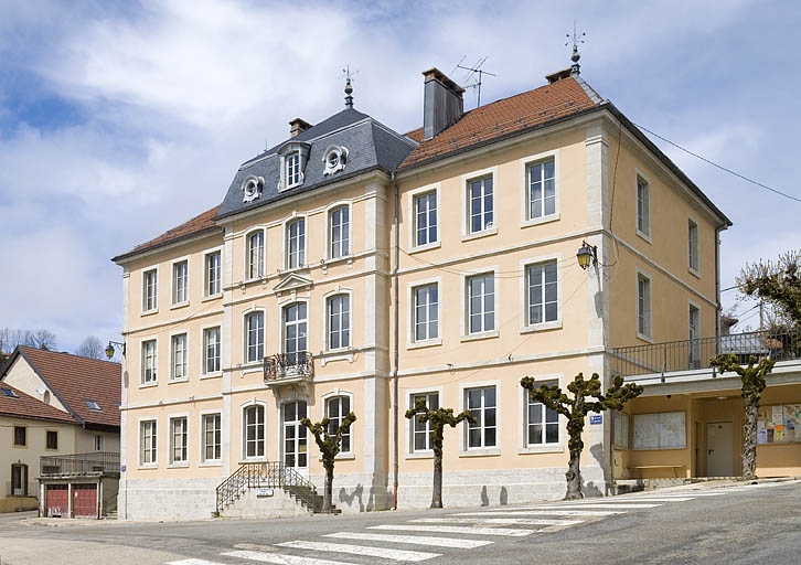 mairie, école, poste, actuellement mairie, école, musée, bibliothèque