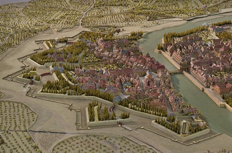 présentation de l'étude sur les demeures bisontines