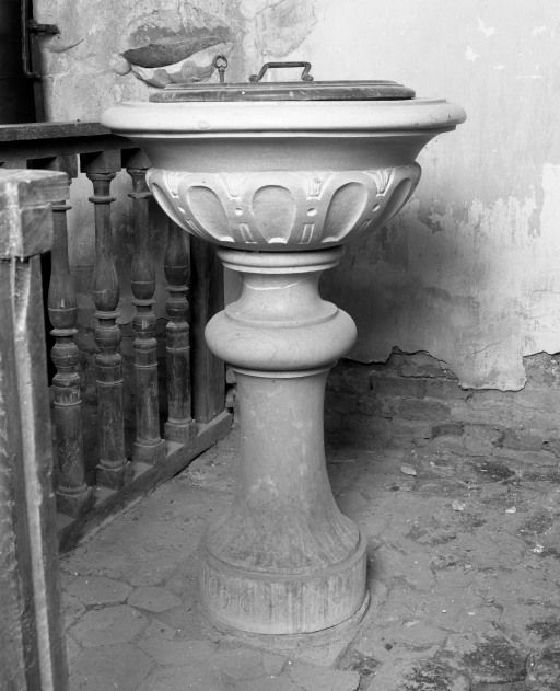 fonts baptismaux