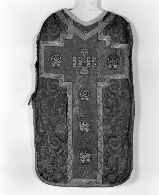 chasuble (ornement rouge) (1)