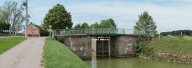 pont routier sur l'écluse 20 du versant Yonne (canal de Bourgogne)