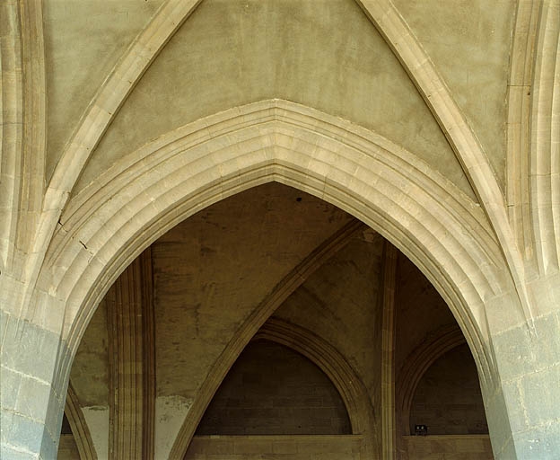 église abbatiale de l'abbaye Saint-Oyend, actuellement cathédrale Saint-Pierre, Saint-Paul et Saint-André