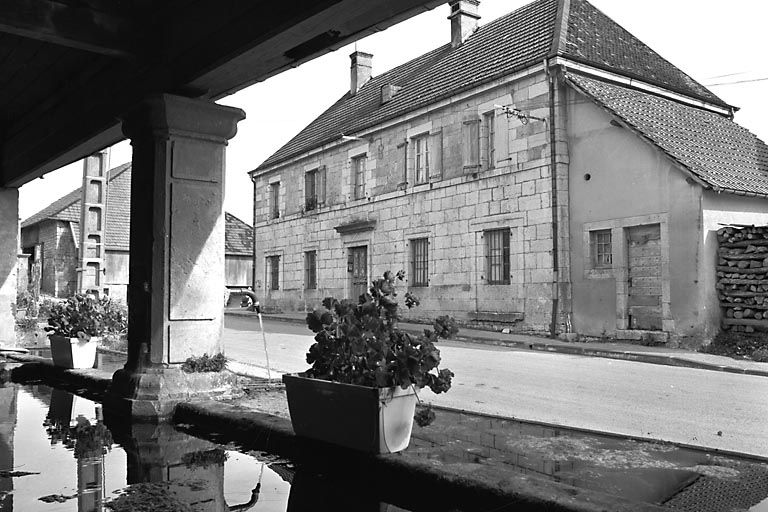 mairie, actuellement maison