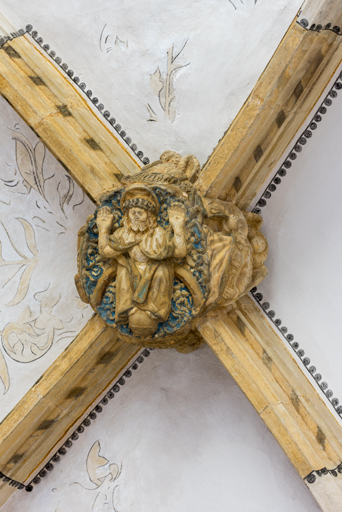 clef de voûte de la chapelle nord (chapelle de Jean Géliot) : Christ juge entouré du Tétramorphe