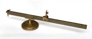 instrument de mesure des longueurs et de préparation (règle de comparaison Carpentier)