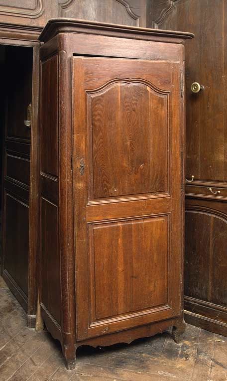 armoire bonnetière