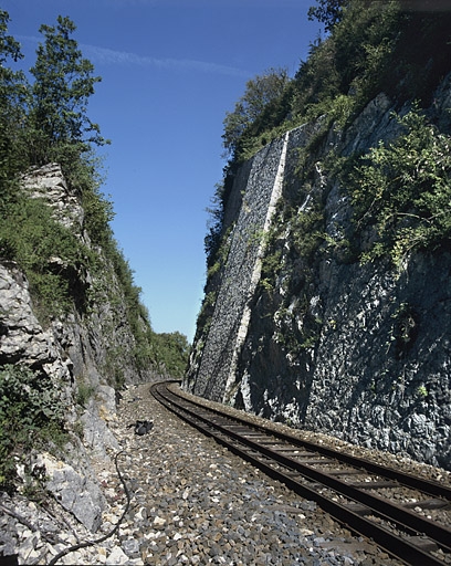 mur de soutènement (voie ferrée Andelot - La Cluse)