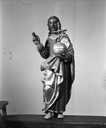 statue : Christ bénissant