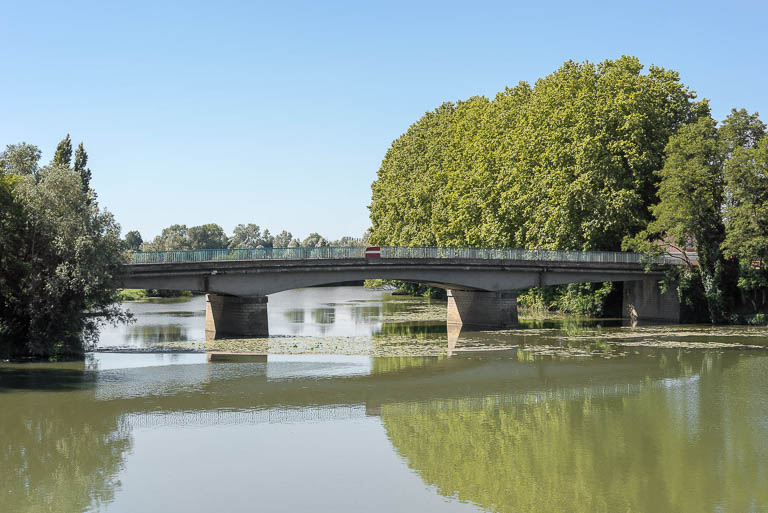pont routier sur le Solnan (la Seille canalisée)