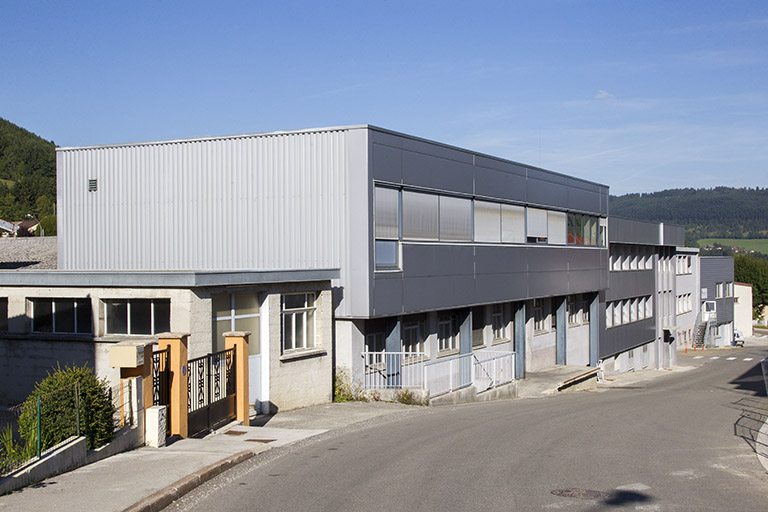 fonderie et usine de pièces détachées en matière plastique des sociétés Fabi puis Bourbon