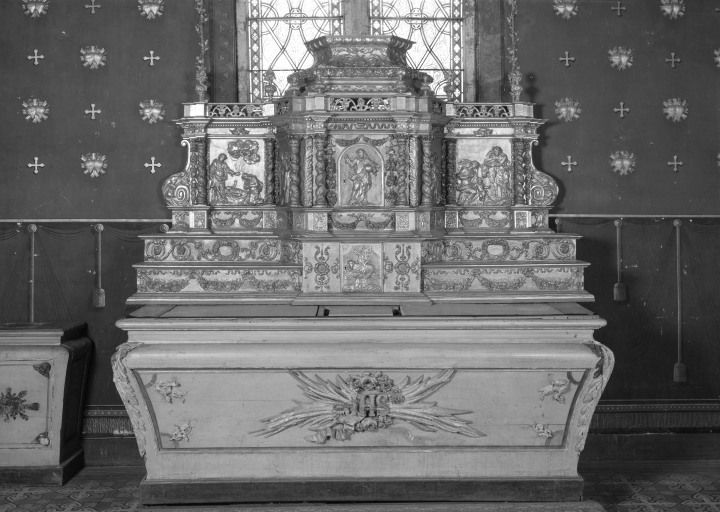 autel (maître-autel, autel tombeau)