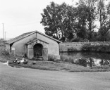 lavoir, fontaine et abreuvoir