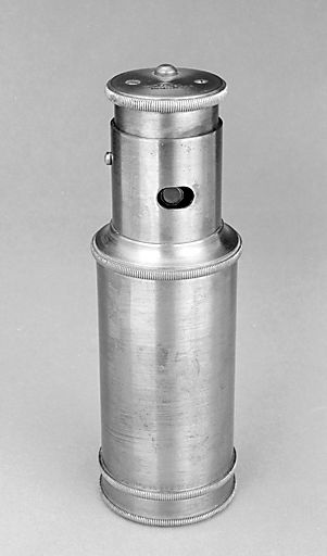 instrument de mesure des longueurs (niveau à collimateur Morin type Goulier)