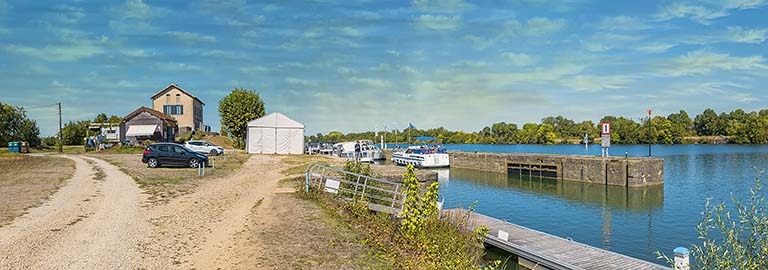 ancienne écluse de Gigny ; port de plaisance de Gigny-sur-Saône