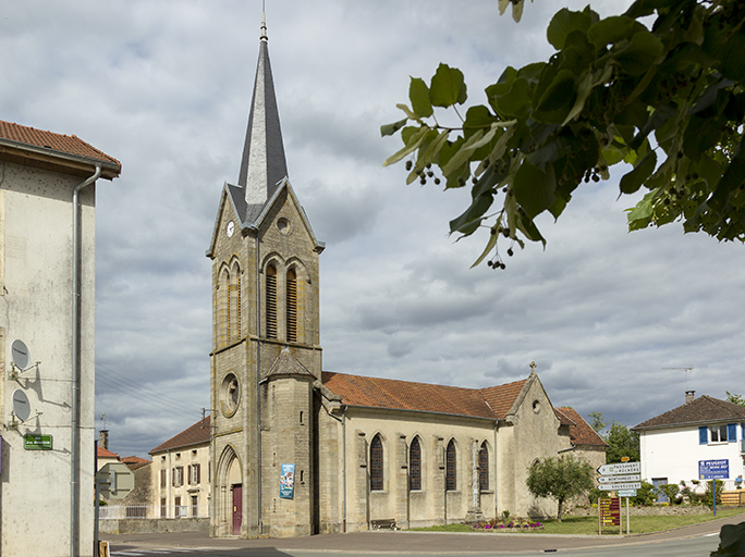 église paroissiale Saint Maurice, antérieurement Saint Pierre.