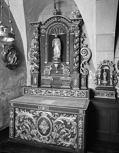 2 autels, 2 retables (2e ensemble de 2 autels secondaires)