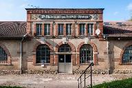 moulin à farine, puis usine métallurgique, puis usine de petite métallurgie, puis centrale hydroélectrique et usine de meubles et de tabletterie, actuellement usine de traitement de surface des métaux