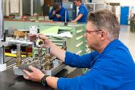 usine de mécanique de précision Bulova puis usine d'horlogerie (usine d'ébauches de montre) Isa France