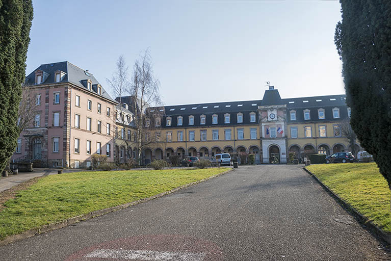 lycée d'état de garçons, puis lycée Roosevelt, actuellement lycée Condorcet