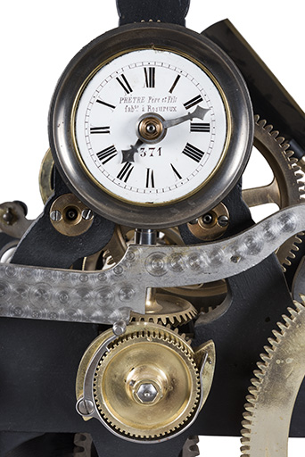 horloge d'édifice Prêtre