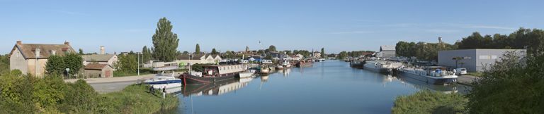 port de Saint-Jean-de-Losne (canal de Bourgogne)