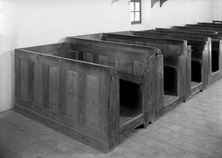 bancs de fidèles (bancs d'église, 8)