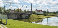 pont routier sur l'écluse 16 du versant Océan, dite de Génelard (canal du Centre)