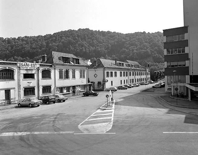 usine à papier de la société des Papeteries Bisontines, usine de fibres artificielles et synthétiques dite usine des Soieries puis de la Rhodiacéta