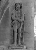 Statue : Christ souffrant